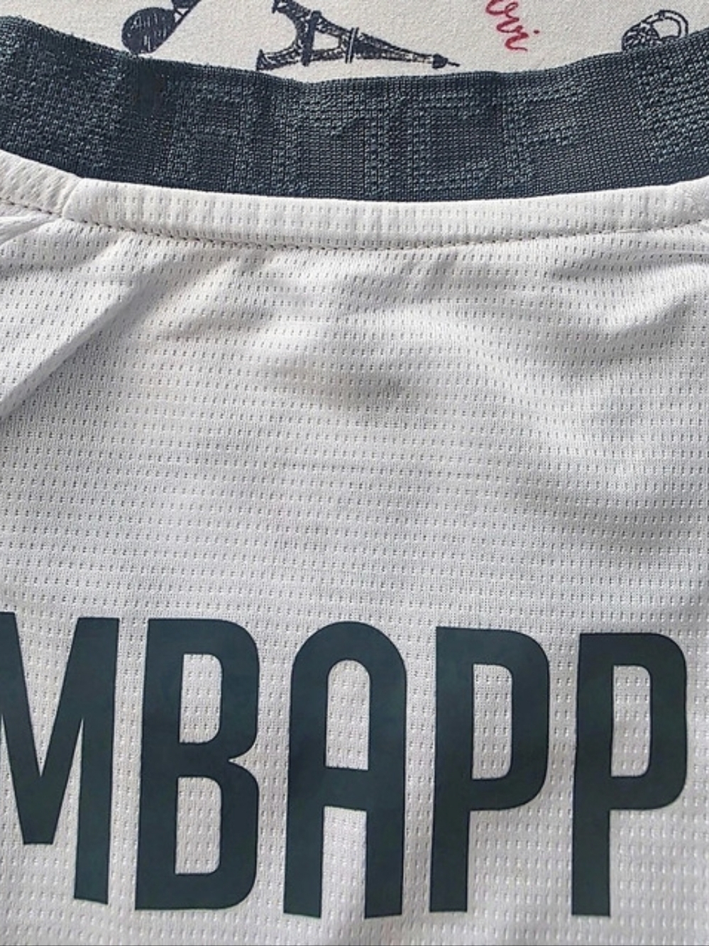 Real Madrid Mbappé 10 jersey Soccer Jersey White & Red - Picture 4 of 8